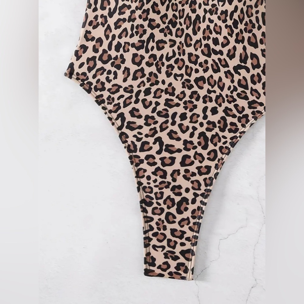 Removable Padding Leopard Monokini - Picture 4 of 7